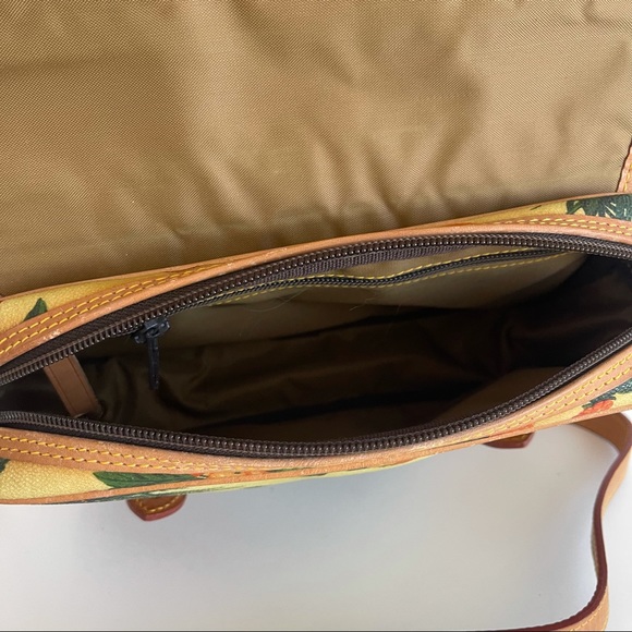 Authentic Hunting World Bag - Picture 5 of 5